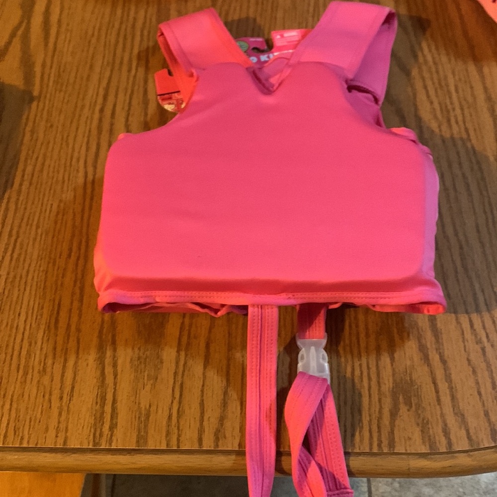 Life jacket - Picture 4 of 4